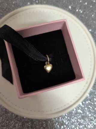 Charm Corazón Pandora Dorado
