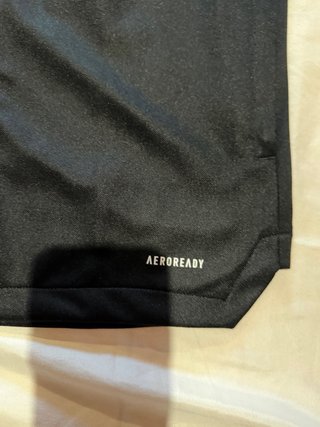Chaqueta Adidas Aeroready Negra y Blanca