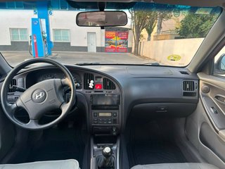 Hyundai Elantra 2005.