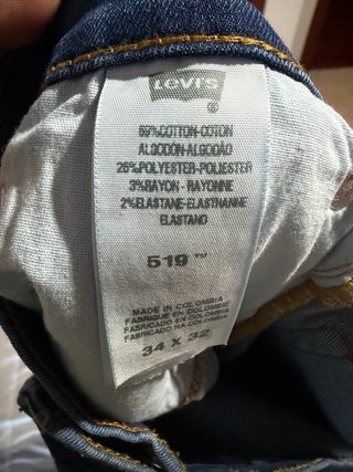 Pantalón Levi's 519 Slim Fit Azul