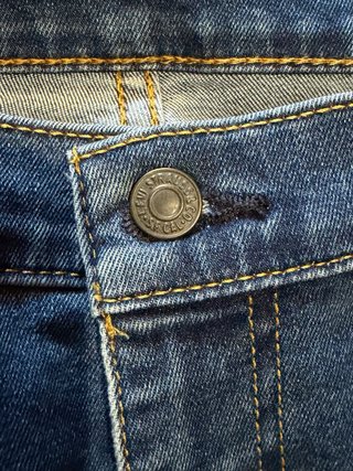Pantalón Levi's 519 Slim Fit Azul