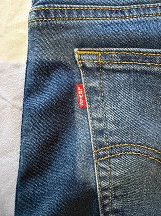 Pantalón Levi's 519 Slim Fit Azul