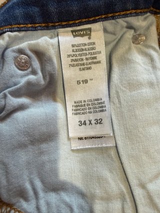 Pantalón Levi's 519 Slim Fit Azul