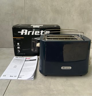 NUEVA. Tostadora Ariete Gris Noche