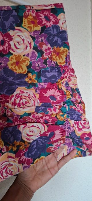 Conjunto floral crop top y falda