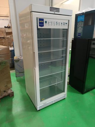 Frigorífico GRE6600G con puerta de cristal
