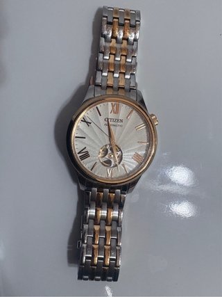 Reloj Citizen Automático cristal zafiro