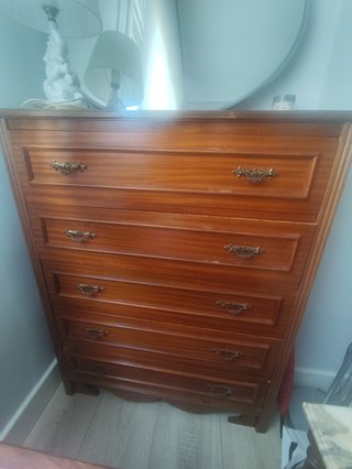 Cómoda de madera con 6 cajones