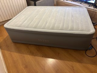 Colchón Hinchable Doble Intex (12)