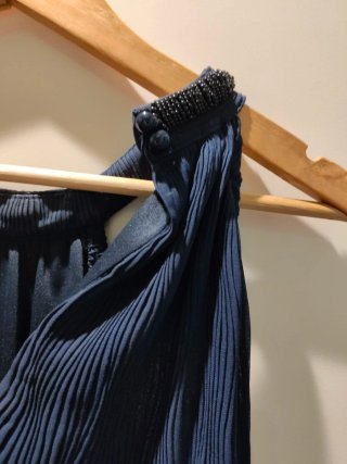Vestido azul marino volantes corto