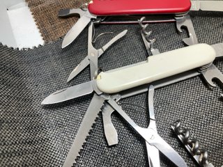 3 Canivetes Victorinox: Huntsman, Climber, Spartan