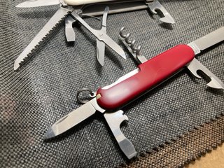 3 Canivetes Victorinox: Huntsman, Climber, Spartan
