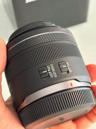 Canon rf 35 mm f/1.8 macro IS STM como nuevo