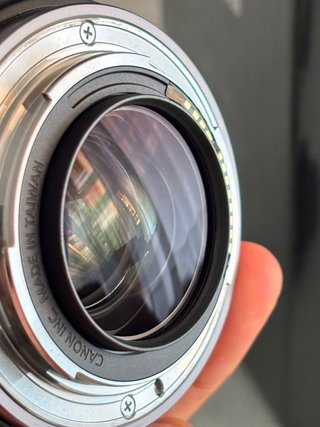 Canon rf 35 mm f/1.8 macro IS STM como nuevo