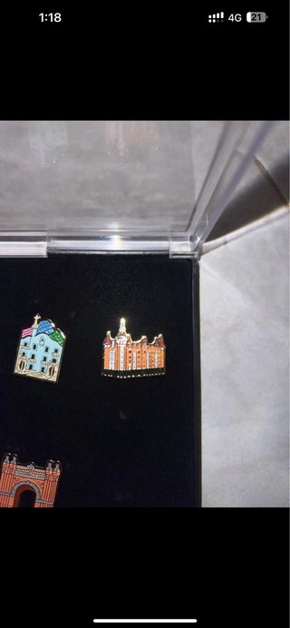 Colección 5 Pins Monumentos Modernistas Barna