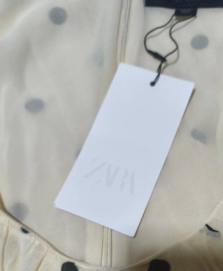 Vestido midi lunares volantes ZARA Talla L