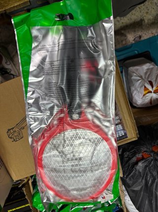 Raqueta mosquitos electrica