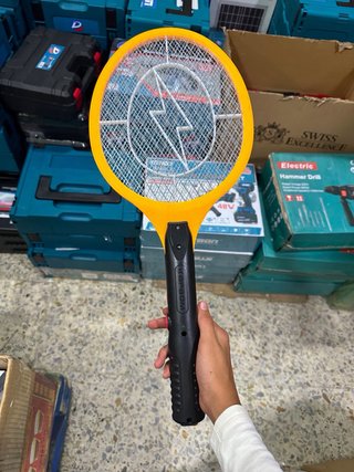Raqueta mosquitos electrica