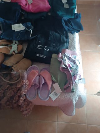 Ropa varias piezas casi todas con etiquetas son 30