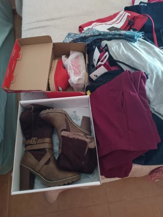 Ropa varias piezas casi todas con etiquetas son 30