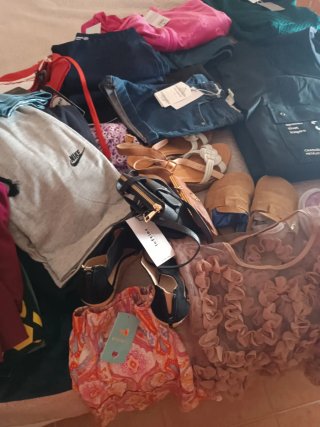 Ropa varias piezas casi todas con etiquetas son 30