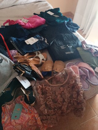 Ropa varias piezas casi todas con etiquetas son 30