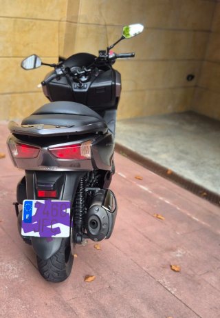 Honda NSS 300 Forza