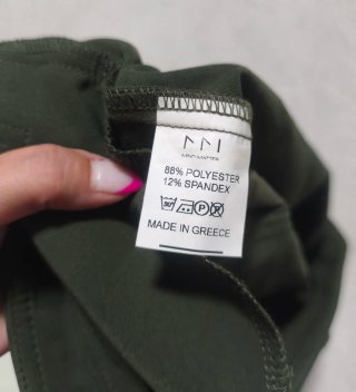 Pantalón verde caqui detalles piel Mind Matter