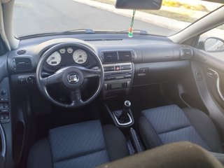 SEAT Leon 2004
