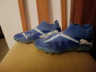 Botas de fútbol Puma future 7 de gama media