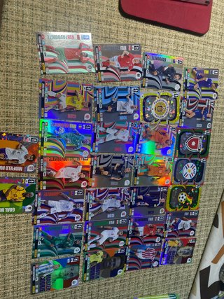 30 cartas Adrenalyn Fan Icon Escudos Rookie