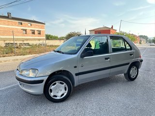 Peugeot 106