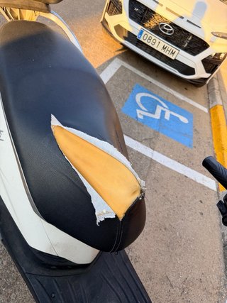 Piaggio Liberty 50 Scooter Blanca y Negra