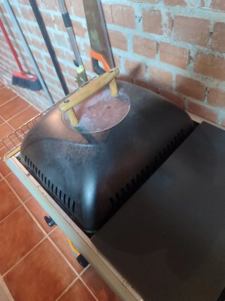 Barbacoa Piedra Volcánica Metal
