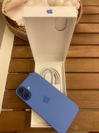 iPhone 16 128GB Azul