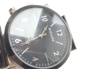 otros relojes attitude quartz