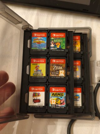 Nintendo Switch + Juegos y Accesorios