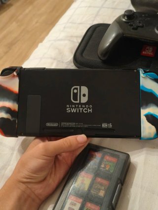 Nintendo Switch + Juegos y Accesorios