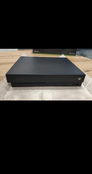 Xbox One X - De colección - ¡La estrenas tú!