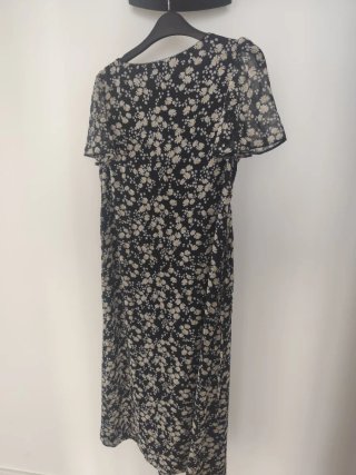 Vestido largo floral New Look talla M