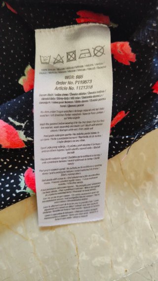 Abito corto Boohoo floreale nero e rosso