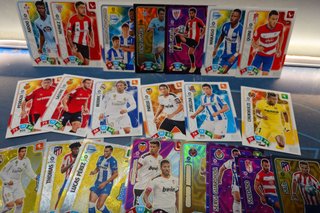 Más de cien cartas adrenalyn XL 2015-2016