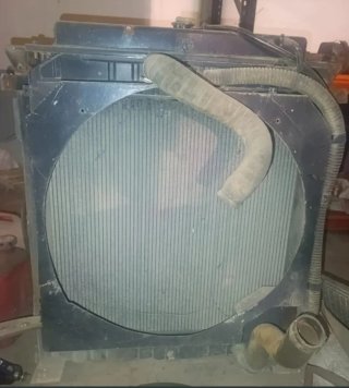 Radiador Agua Refrigerante y Aceite Hidráulico