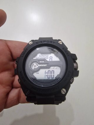 Reloj deportivo nuevo