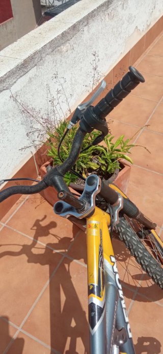 Bicicleta de montaña Demon Dual Suspension