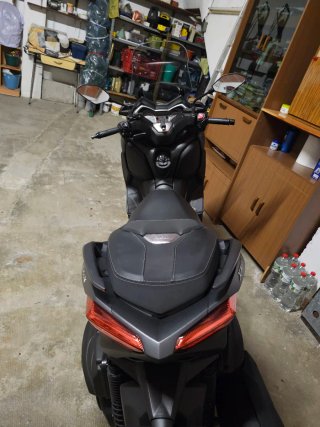 Yamaha XMAX 400 ABS Maxi Scooter