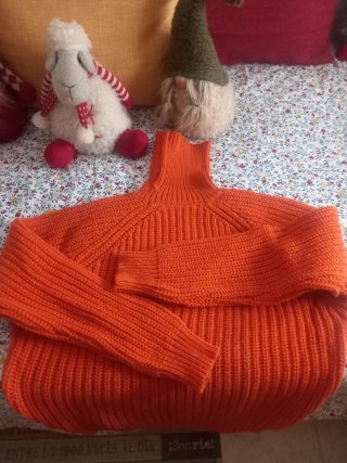 Jersey lana cuello alto naranja