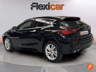 Infiniti Q30 1.5D PREMIUM TECH