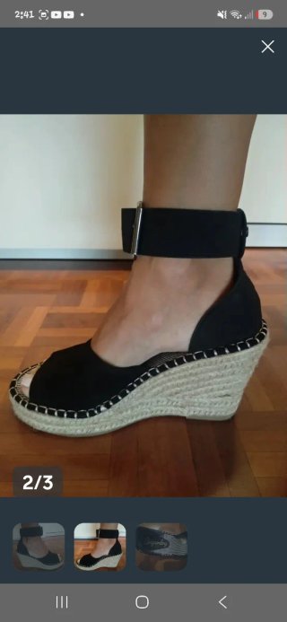 Sandalias cuña Superdry negras y beige