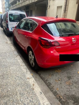 Opel Astra 2012